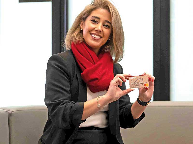 مديرة إدارة التسويق في بنك الخليج نجلاء العيسى