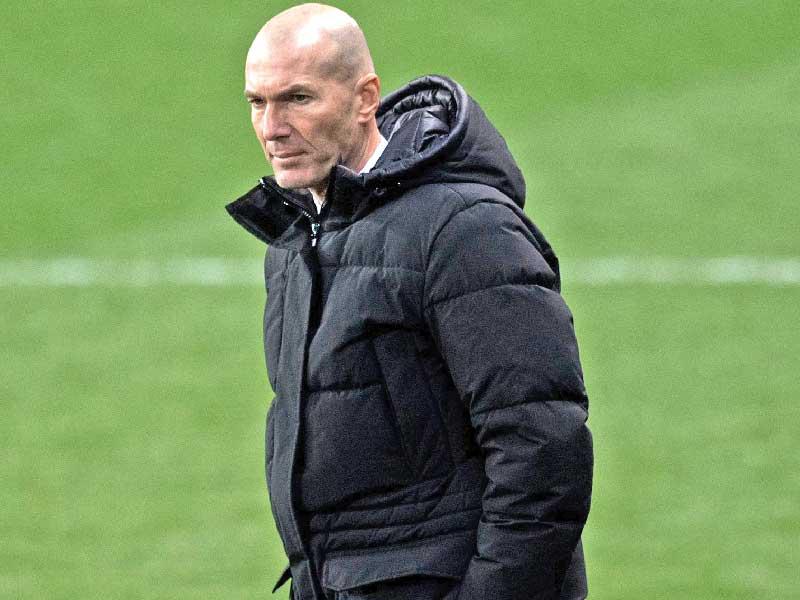 المدير الفني لريال مدريد  زين الدين زيدان