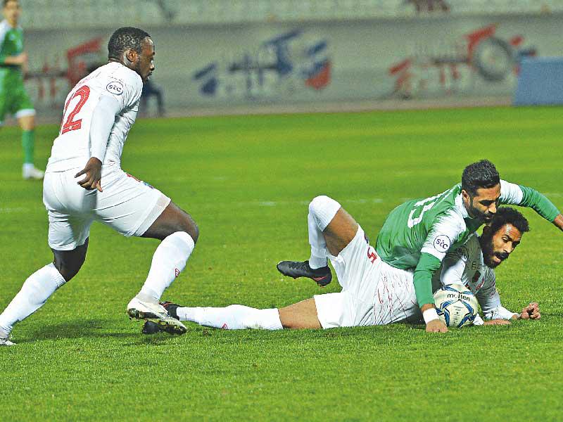 جانب من مباراة الكويت والعربي