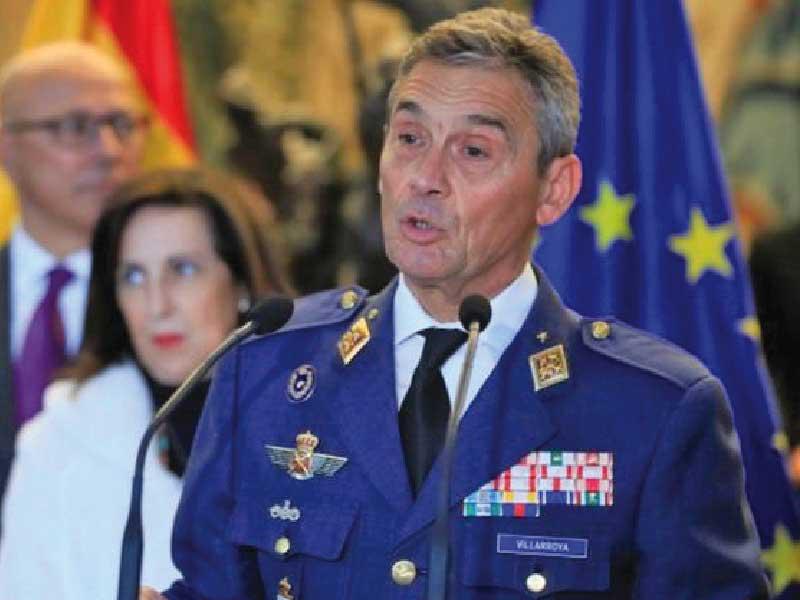  رئيس أركان الجيش الإسباني ميغيل أنخيل فيارويا