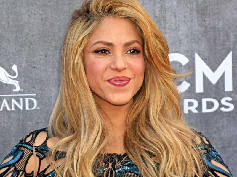 الفنانة الشهيرة شاكيرا 