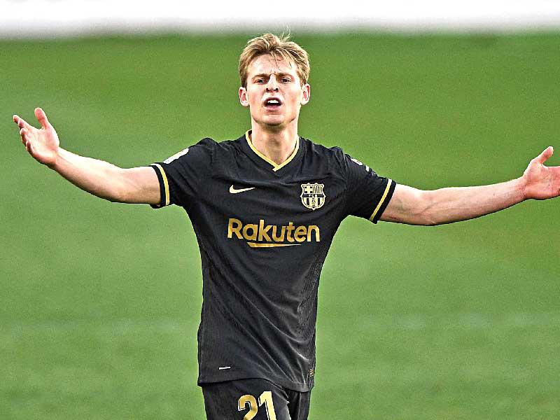 لاعب نادي برشلونة فرينكي دي يونغ