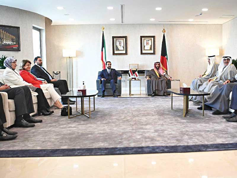 رئيس مجلس الأمة مرزوق الغانم ومحمد الحلبوسي في اجتماعهما أمس