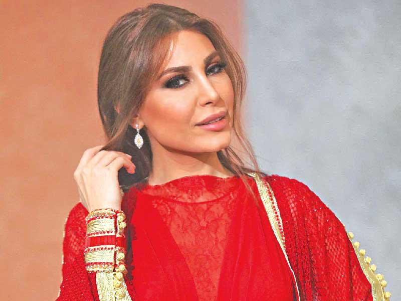 الفنانة اللبنانية يارا 