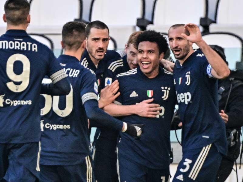 لاعبو يوفنتوس خلال مباراة سابق
