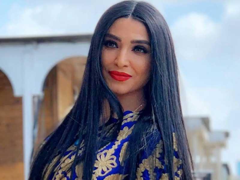 الفنانة روجينا 