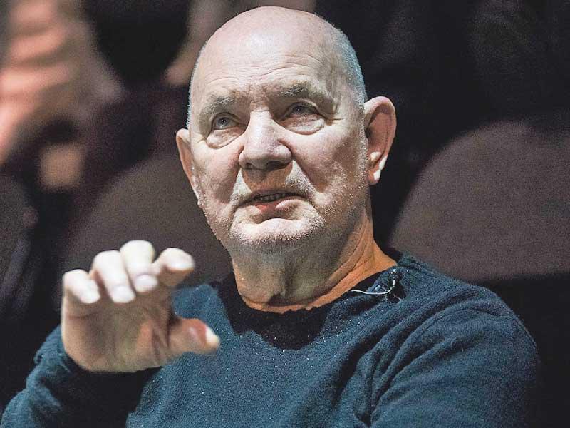 الكاتب المسرحي السويدي لارس نورين