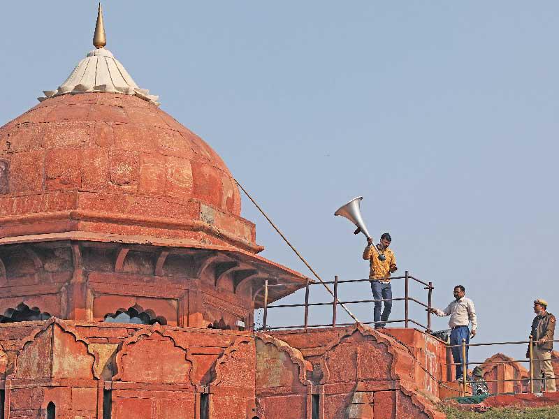 تأهب في دلهي ومودي لن يذعن للمزارعين