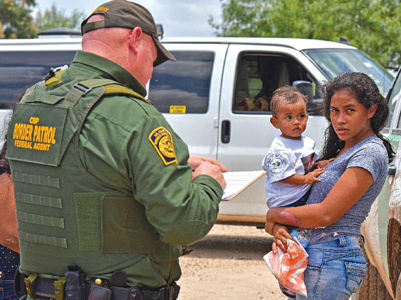 القضاء الفدرالي يعلّق أول قرار أصدره جو بايدنn