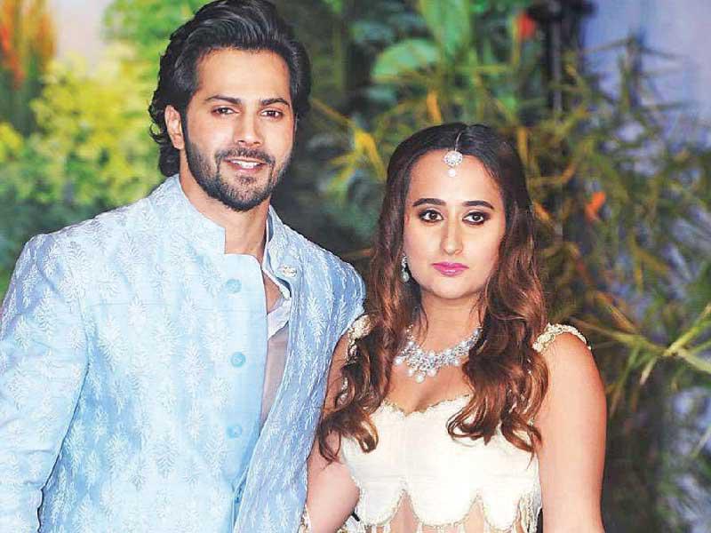 الممثل الهندي ​فارون داوان​ و خبيرة التجميل ​ناتاشا دلال