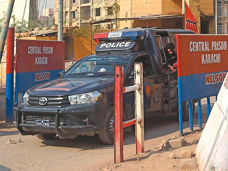 باكستان تلغي إعدام قاتل دانيال بيرل n