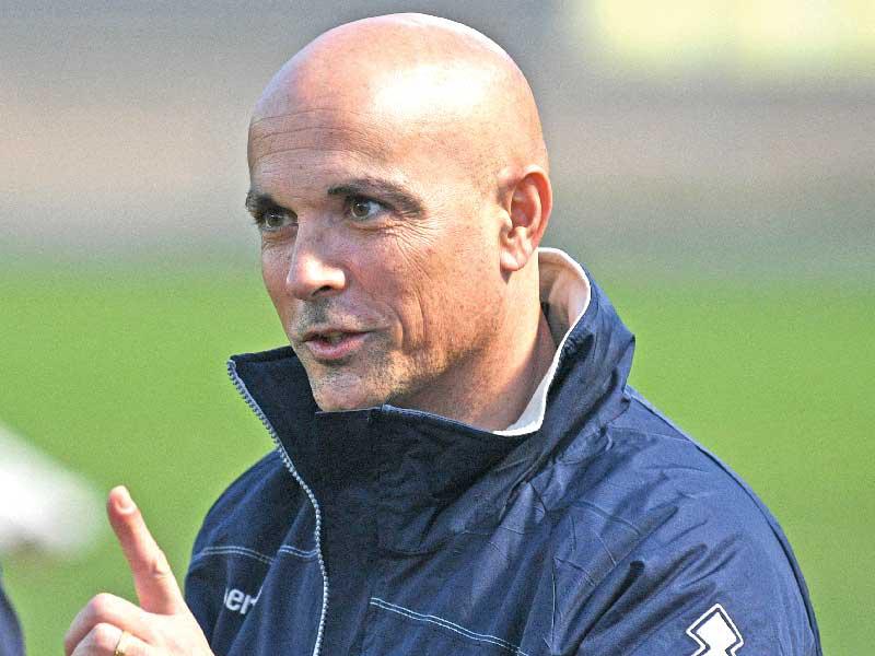 المدرب الإسباني كاراسكو