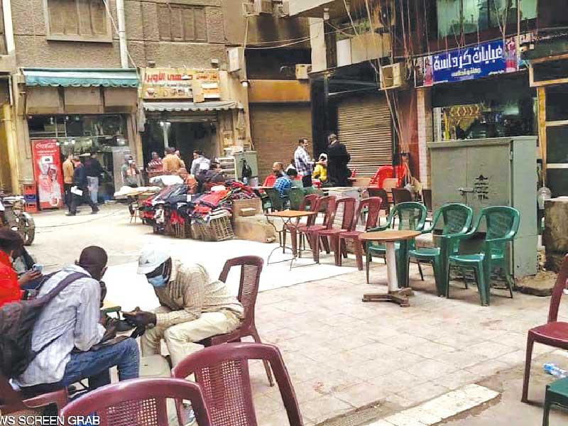 على مقربة من ميدان الأوبرا وسط العاصمة المصرية