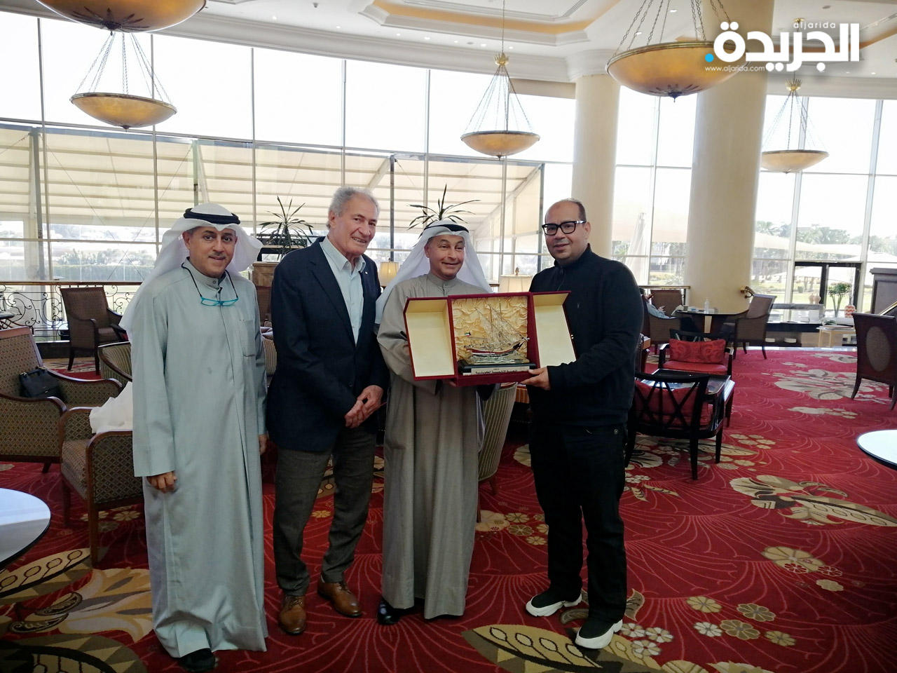 رئيس الاتحاد المصري للسباحة ورئيس الاتحاد الدولي لكرة اليد مع النائب الأول لرئيس الاتحاد الدولي للسباحة حسين المسلم