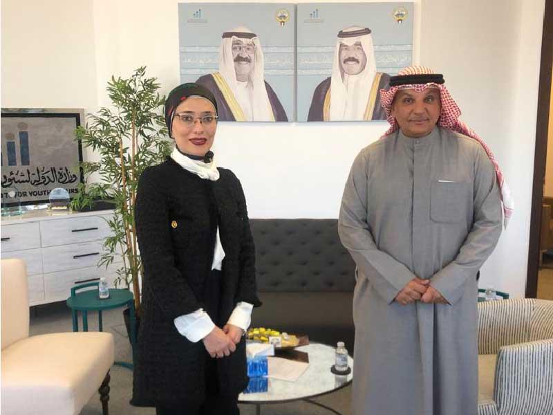 وكيل الوزارة- مكتب وزير الدولة لشؤون الشباب د. مشعل الربيع وهدى البقشي مديره اتحاد الصناعات الكويتية 