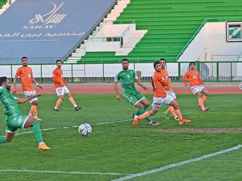 هجمة للعربي على مرمى كاظمة (تصوير جورج رجي)