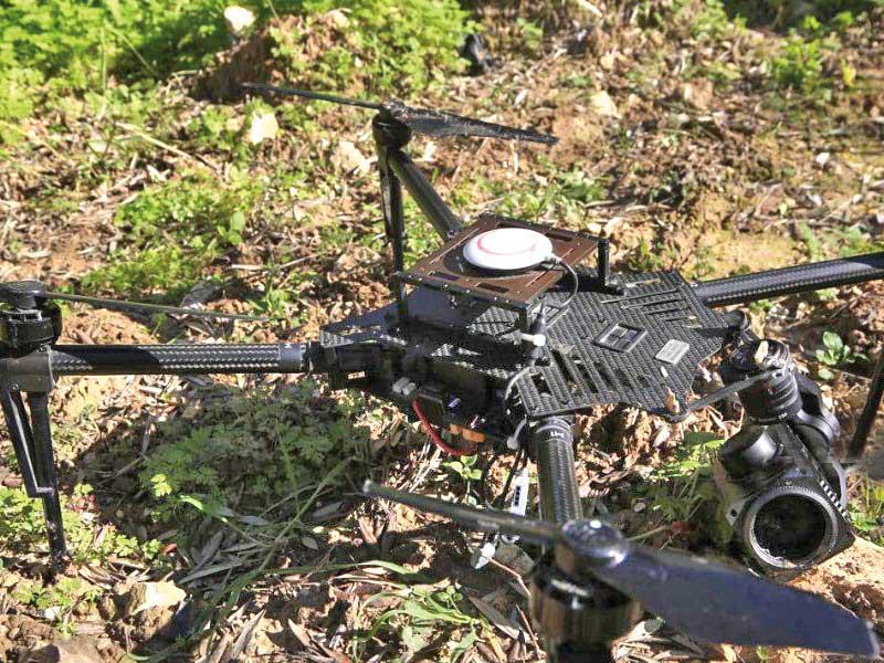 صورة وزعها إعلام حزب الله للمسيرة الإسرائيلية التي أسقطت جنوب لبنان أمس  (أ ف ب)