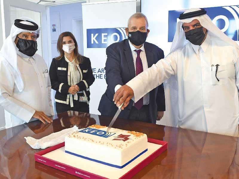 جانب من حفل التوقيع