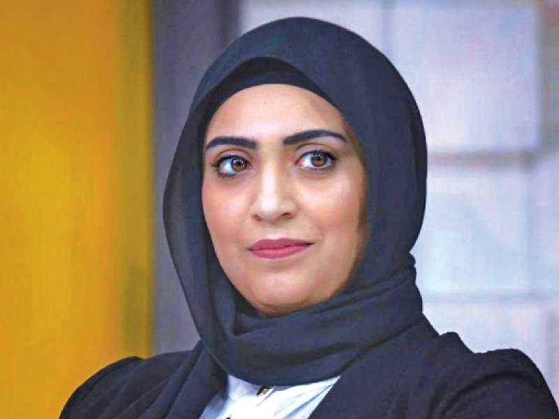 الروائية إيمان العنزي 