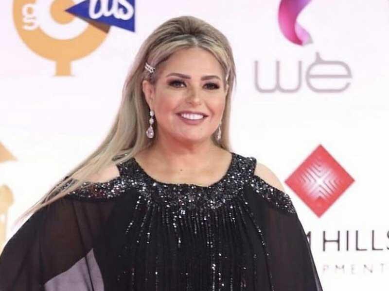 الفنانة صابرين 