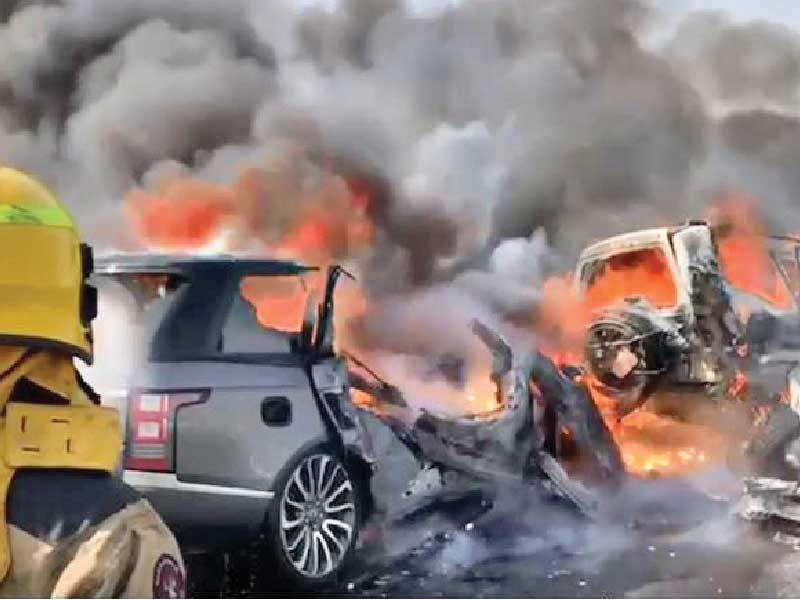 احتراق مركبتين