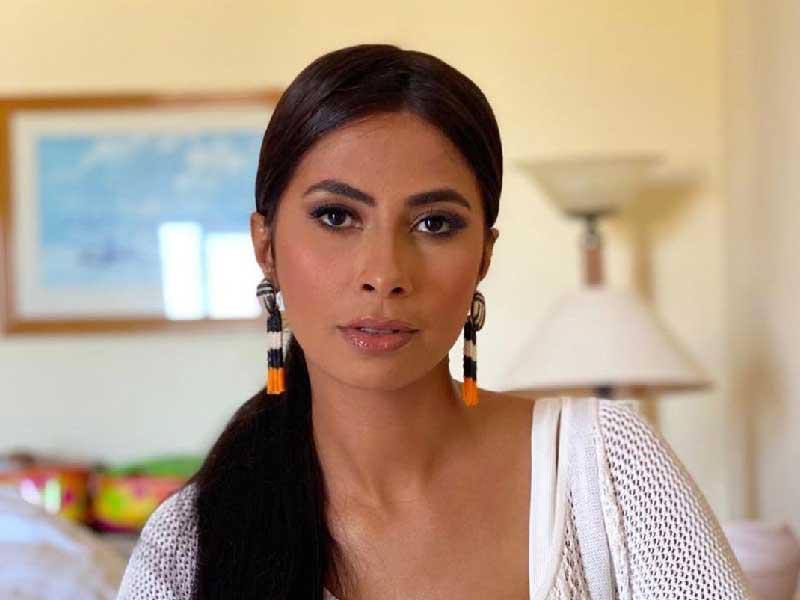 الفنانة روبي