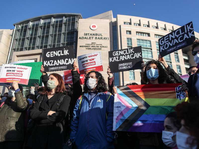 التظاهرات الطلابية 