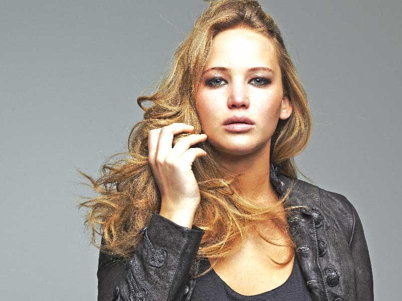 نجمة هوليوود الحاصلة على جائزة الأوسكار جنيفر لورانس