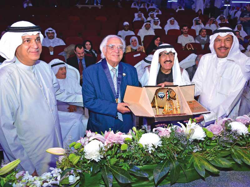 الراحل محمد سعيد البنا وعلي اليوحة وشادي الخليج وغنام الديكان