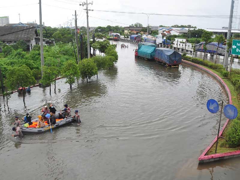 المياه القرمزية