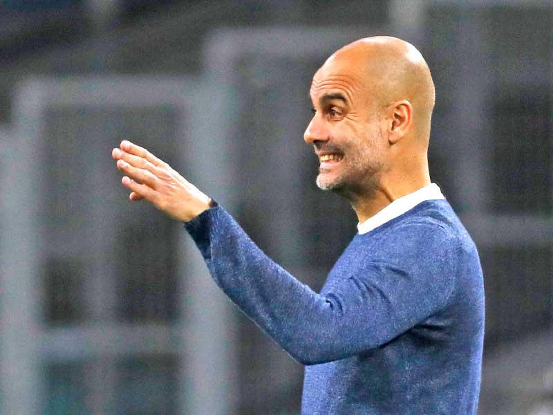 المدير الفني لمانشستر سيتي  بيب غوارديولا