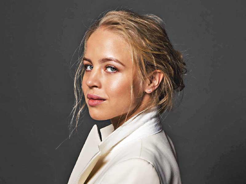 النجمة صوفيا فاسيليفا