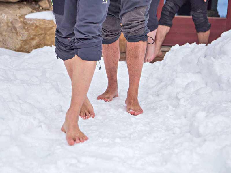 الركض على الثلج