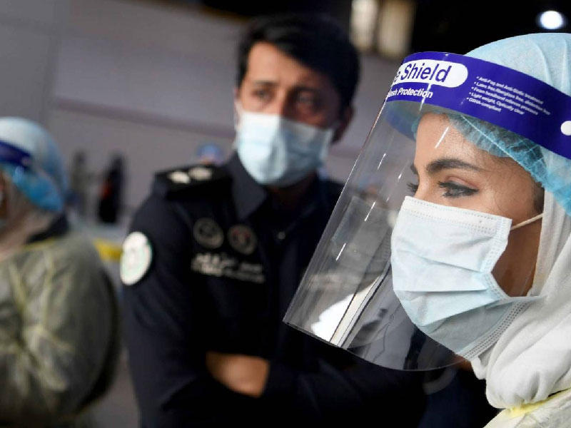  الصفوف الأمامية