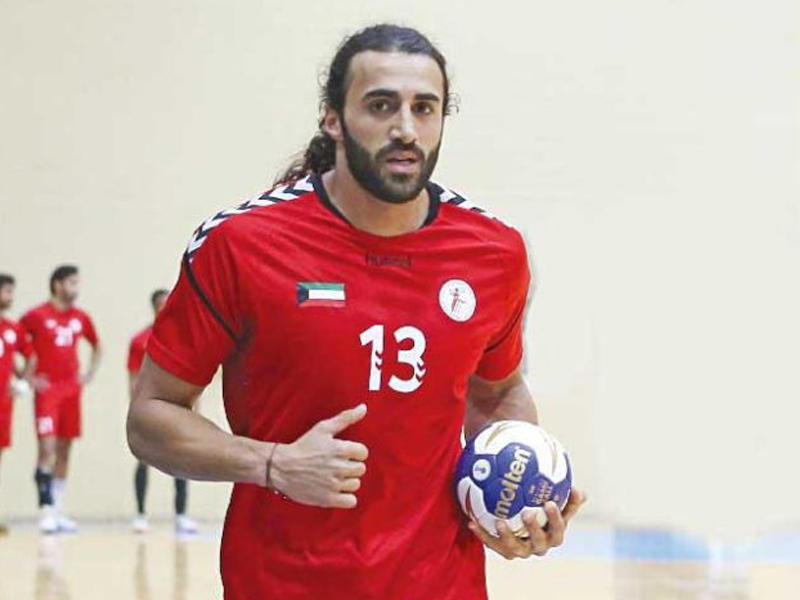 نجم نادي الكويت والمنتخب الوطني الأول لكرة اليد عبدالله الغربللي 