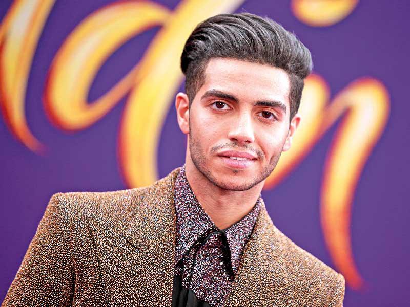 الفنان المصري العالمي مينا مسعود 