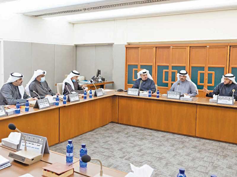 لجنة الشؤون التشريعية والقانونية البرلمانية في اجتماع سابق