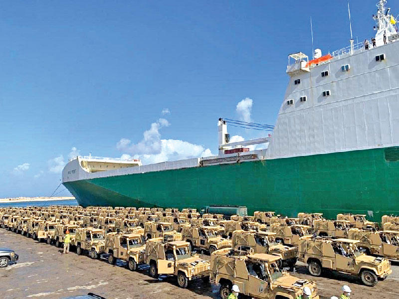 وصول مئة مدرعة مقدمة من بريطانيا إلى لبنان 