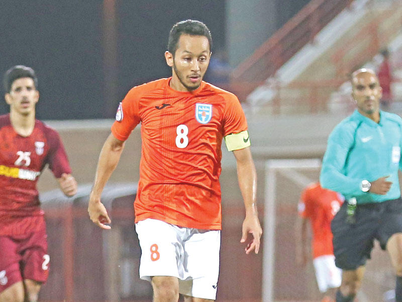  لاعب الفريق الأول لكرة القدم بنادي الكويت مشاري العازمي