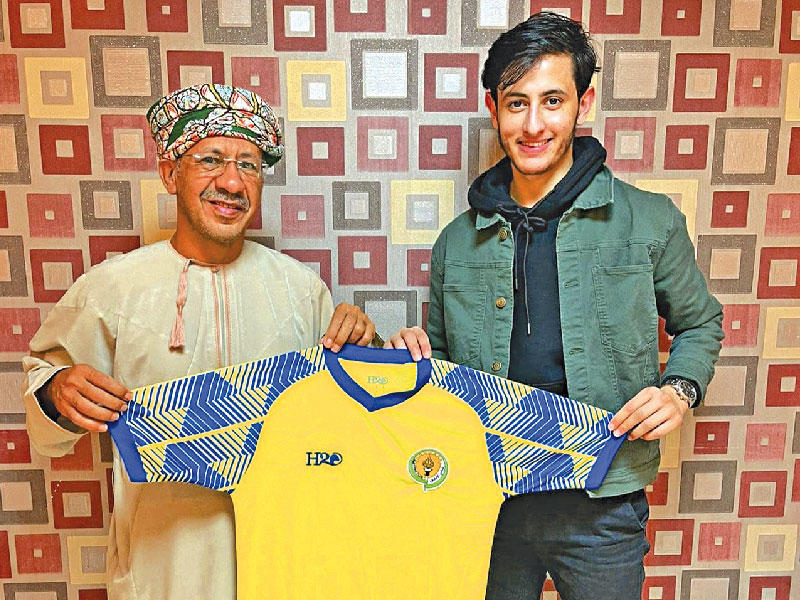 لاعب الجهراء السابق، المنتقل أخيرا إلى صفوف الاتفاق العماني عثمان الشمري