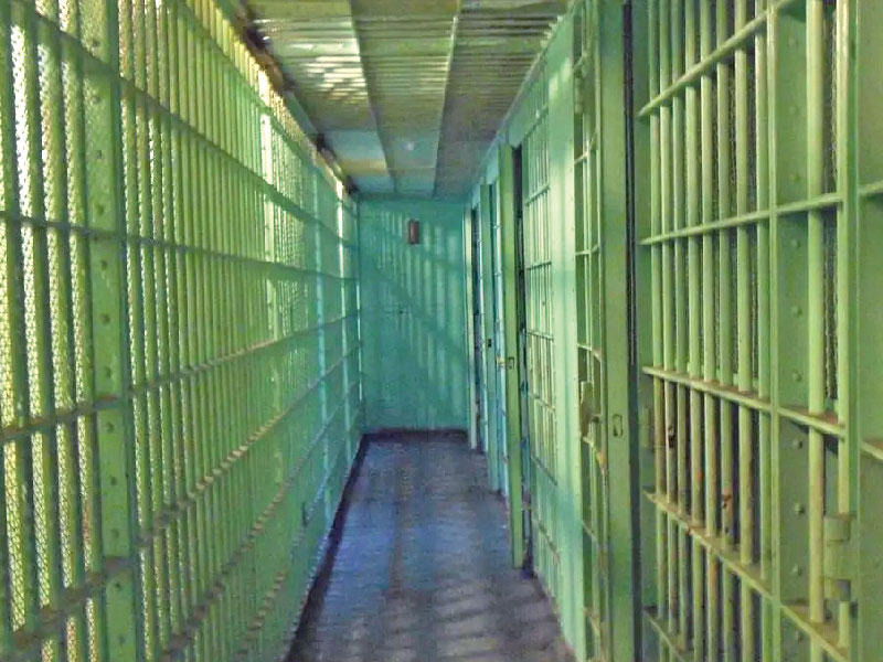 58 دولة لوقف الاحتجاز التعسفي للأجانب