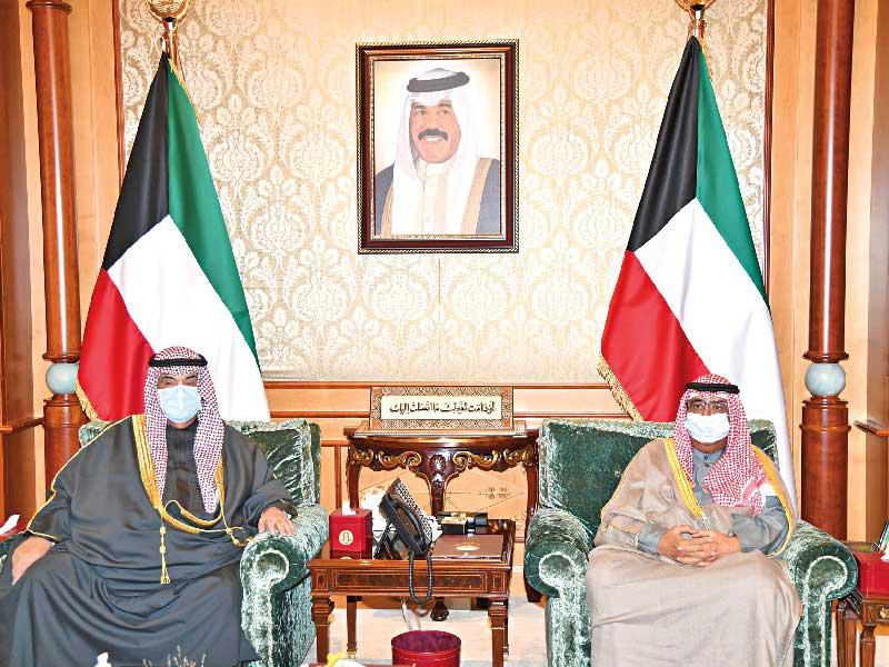 ولي العهد مستقبلاً  سمو الشيخ ناصر المحمد أمس