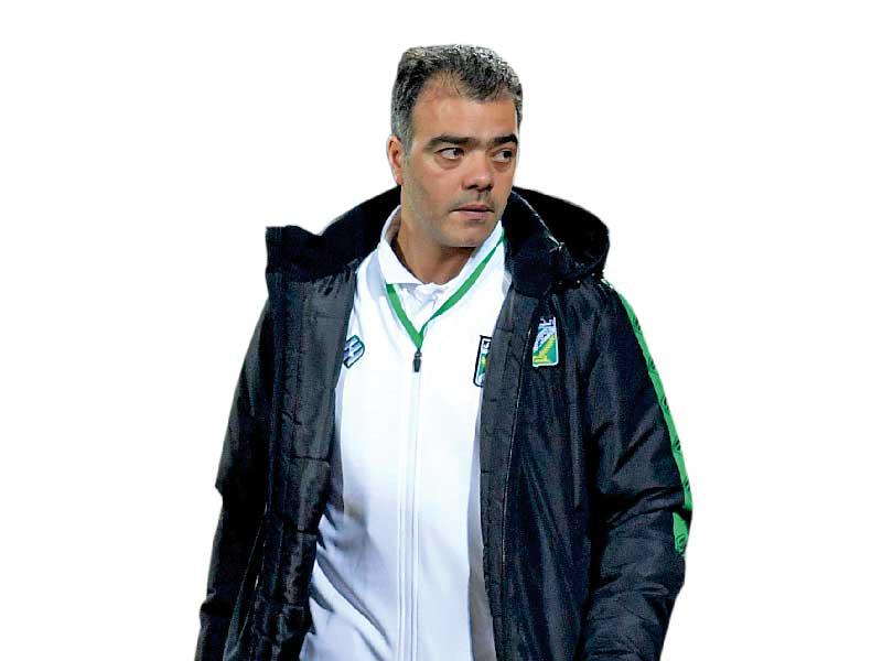 مدير الفريق الأول لكرة القدم بالنادي العربي أحمد النجار