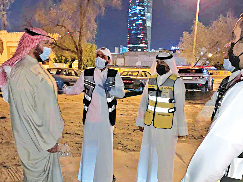 الشيخ طلال الخالد يتابع حملة شاملة لرفع المركبات