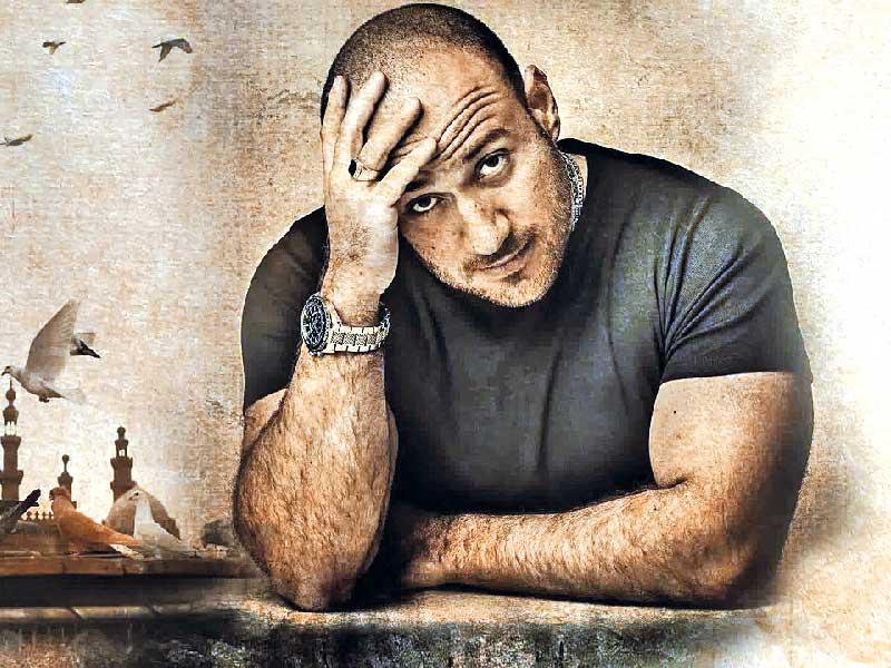 الفنان أحمد مكي 