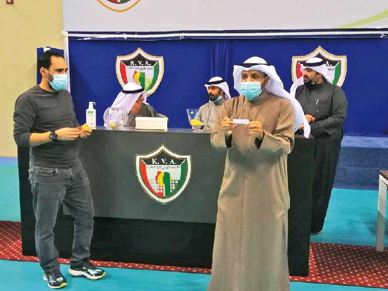 جانب من مراسم سحب القرعة