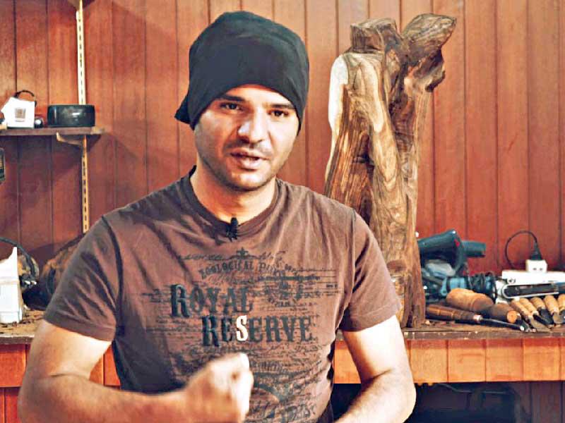 النحات فهد الهاجري