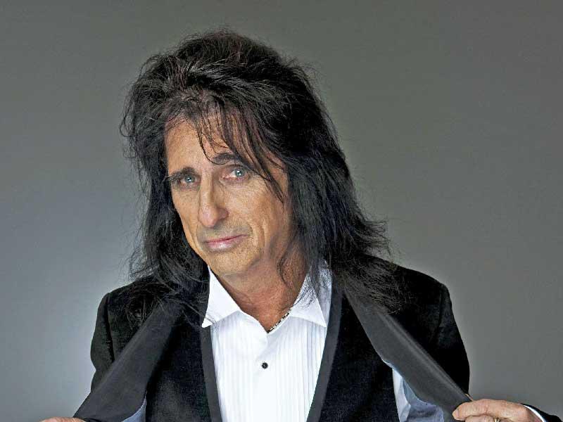 مغني الروك الأميركي أليس كوبر