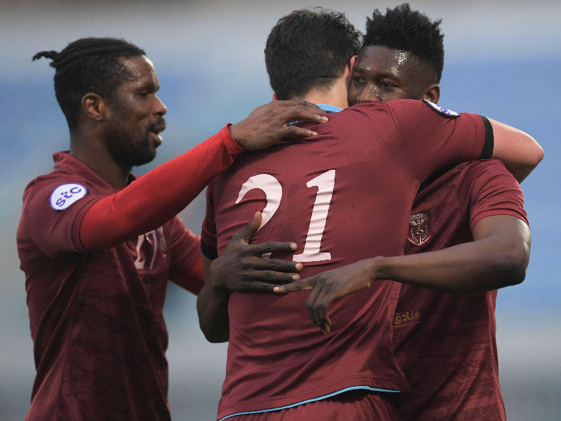 فرحة نصراوية وفي الإطار الخسارة بادية على مساعد ندا