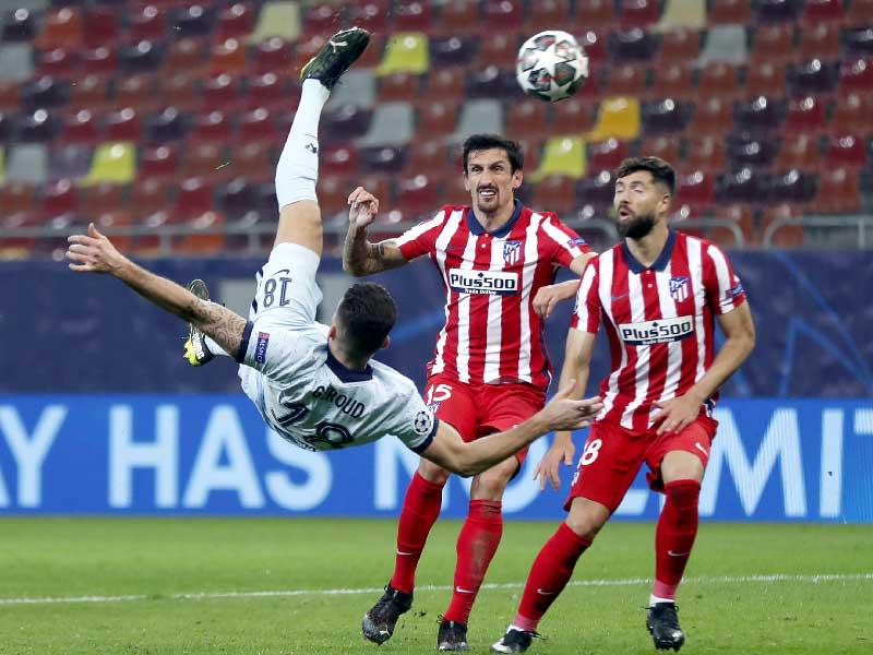 جيرو نجم تشلسي يحرز هدفه في مرمى اتلتيكو